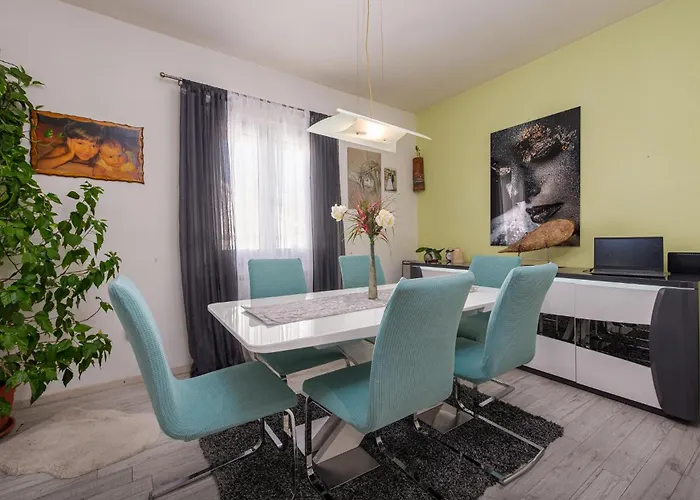 Two-bedroom In Διαμέρισμα Bibinje