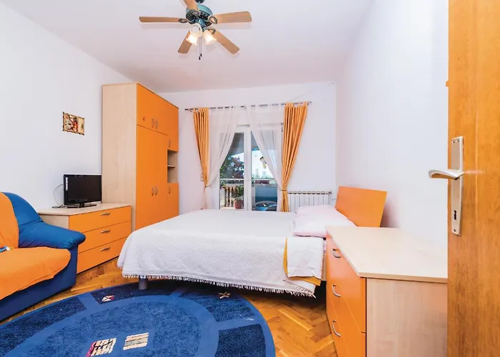 Two-bedroom In Bibinje