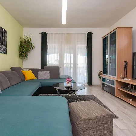 Apartamento Two-bedroom In Bibinje