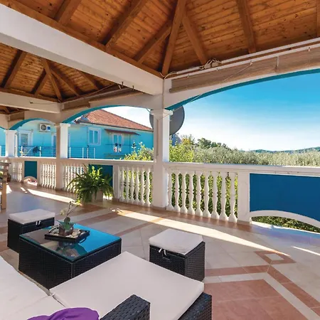Apartamento Two-bedroom In Bibinje